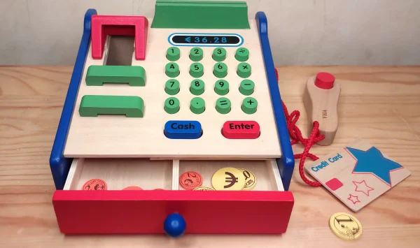 Caisse Enregistreuse Bois Enfant +3 - Équipée de Clavier numérique, boulier, Scanner et Accessoires Caisse Enregistreuse Bois Enfant +3 - Équipée de Clavier numérique, boulier, Scanner et Accessoires